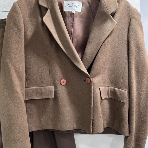 Size 8 Vintage Nan Elliot exclusive Wool Brown Cropped Blazer & Skirt Set - Picture 2 of 6